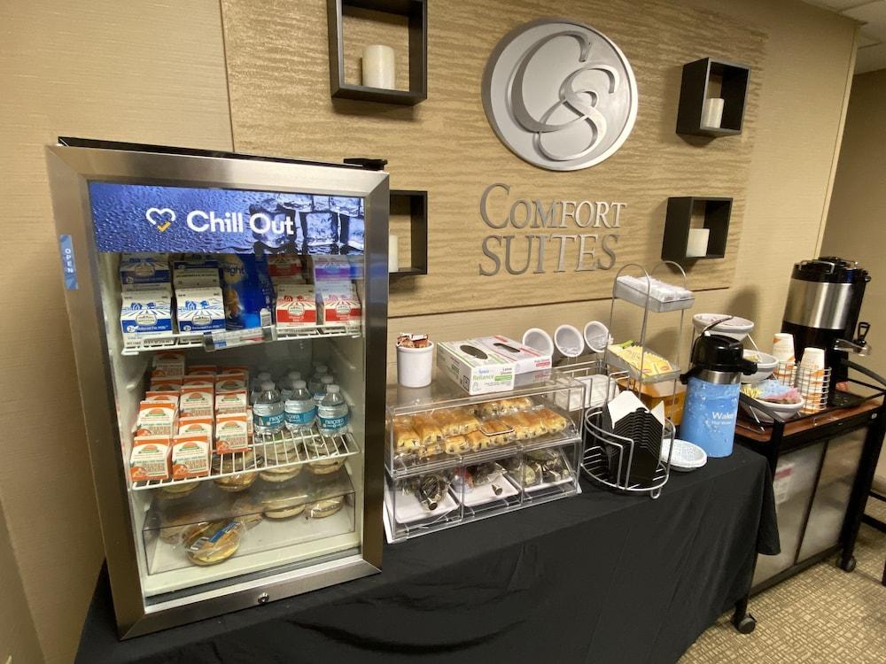 Comfort Suites Near Casinos Norwich Extérieur photo