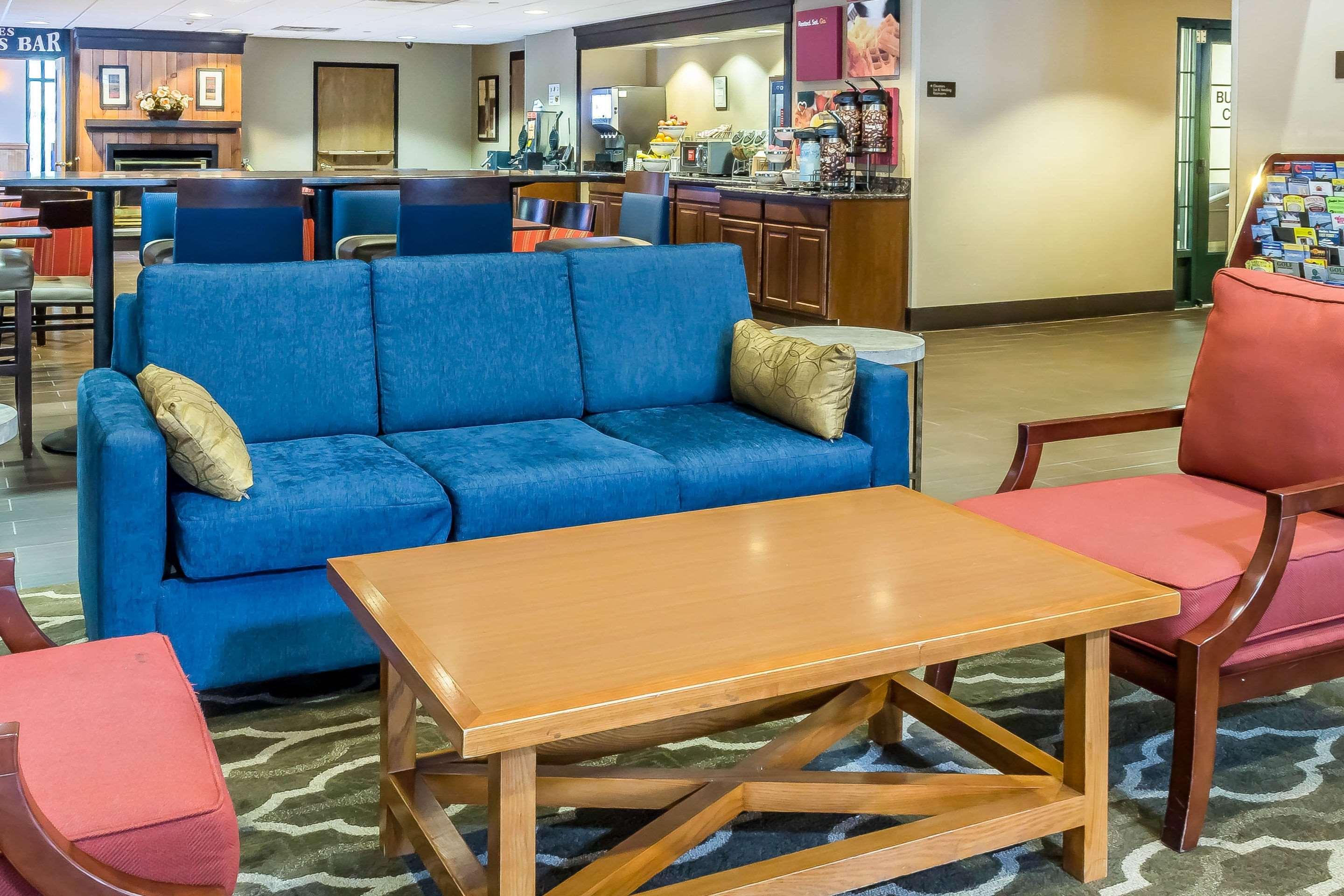 Comfort Suites Near Casinos Norwich Extérieur photo