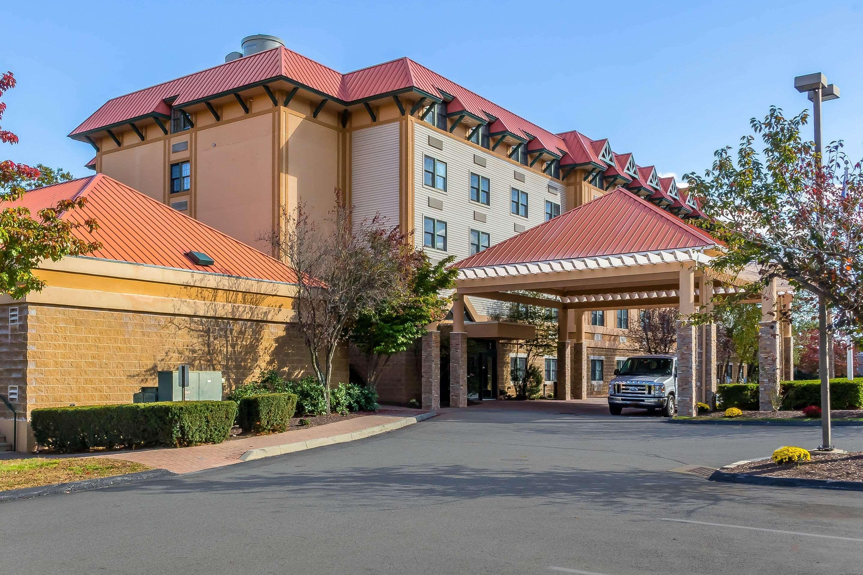 Comfort Suites Near Casinos Norwich Extérieur photo