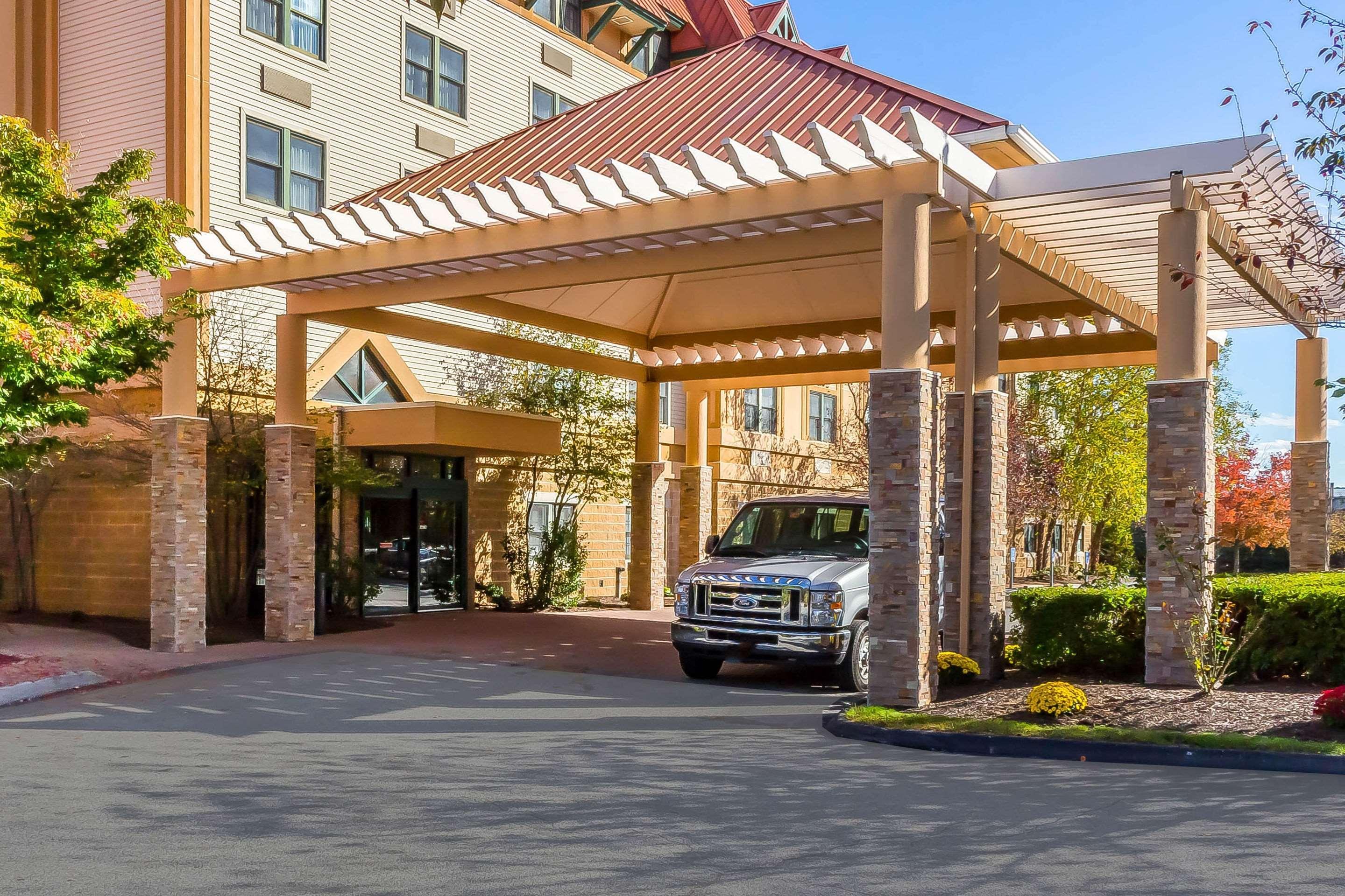 Comfort Suites Near Casinos Norwich Extérieur photo