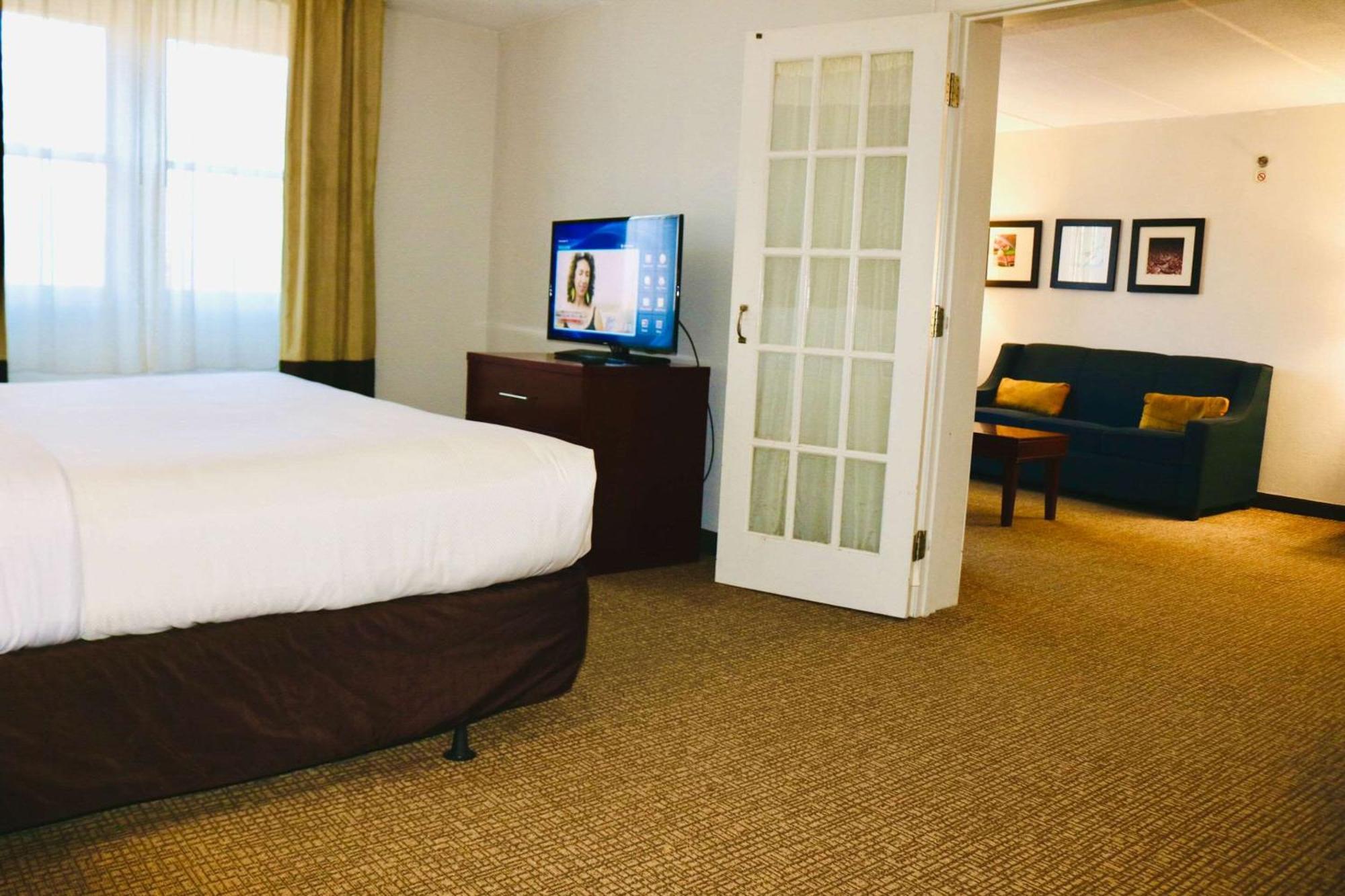 Comfort Suites Near Casinos Norwich Extérieur photo