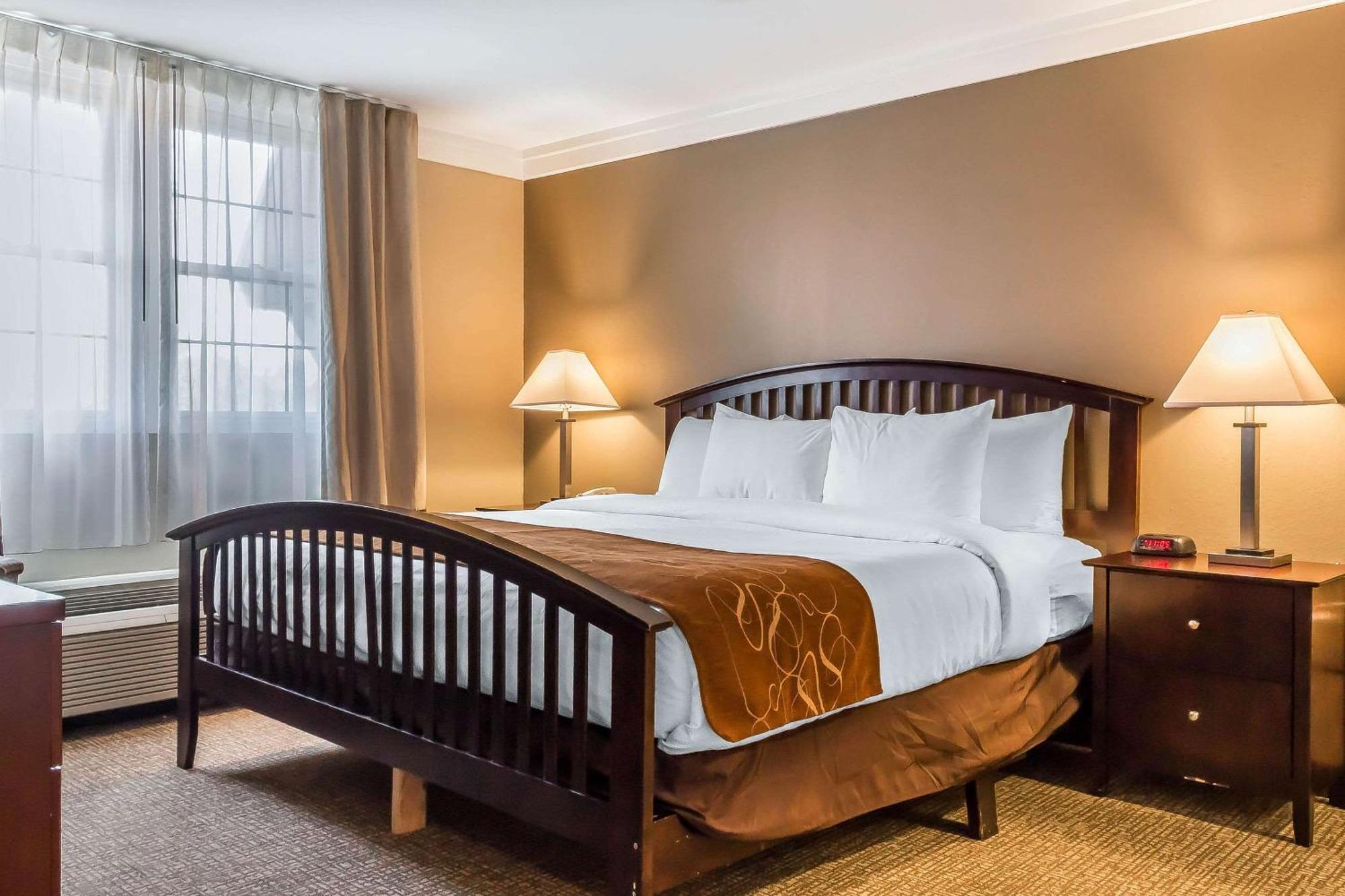 Comfort Suites Near Casinos Norwich Extérieur photo