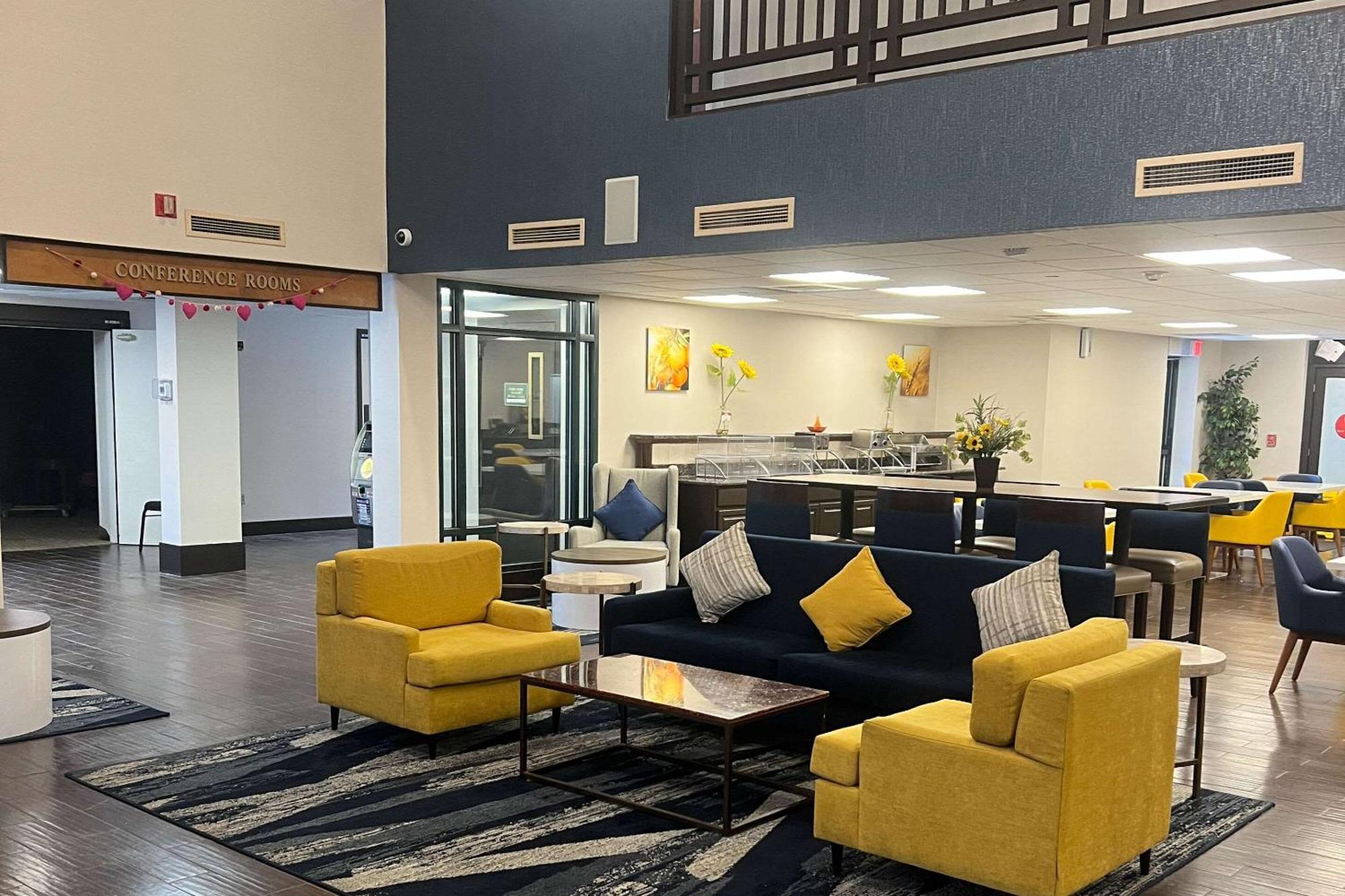 Comfort Suites Near Casinos Norwich Extérieur photo
